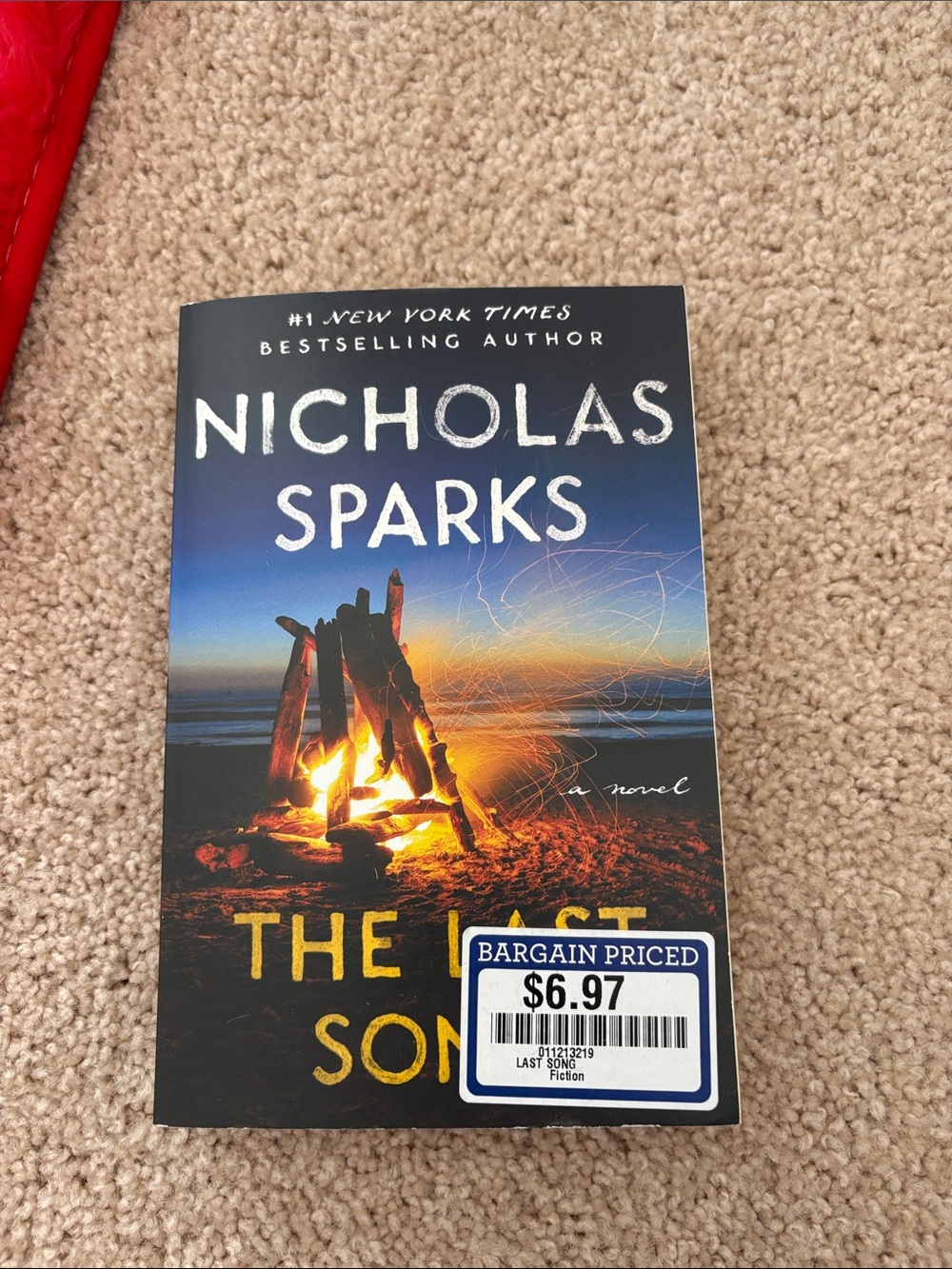 Nicholas Sparks "The Last Song" Paperback - Blue & Black Cover